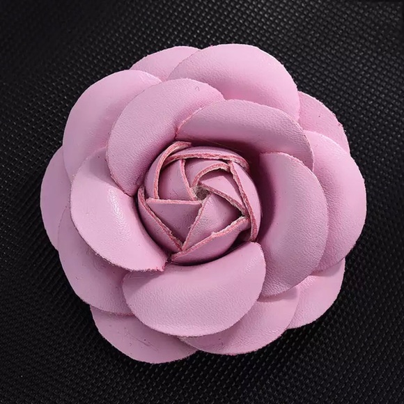 Camellia Flower Magnetic Vegan Leather Bag Charm - Picture 7 of 15